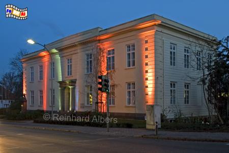 Carl-Maria-von-Weber-Gymnasium in Eutin, Eutin, Weihnachtsbeleuchtung, Schleswig-Holstein, Foto, Reinhard, Albers, foreal, 