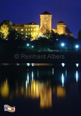 Der Sandomierz-Turm ist einer von drei Trmen der Befestigungsanlagen des Wawel., Polen, Polska, Bilder, Fotos, Krakau, Krakw, Wawel, Sandomierz-Turm, Befestigung