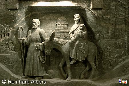 Darstellung von Maria und Josef auf der Flucht mit dem Jesuskind im Salzbergwerk Wieliczka. Skulpturen bestehen nur aus Salz.
, Polen, Polska, Fotos, Bilder,