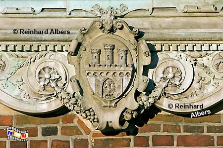 Das Krakauer Stadtwappen an der Marienkirche., Polen, Polska, Krakau, Krak�w, Fotos, Bilder, Wappen, Stadtwappen