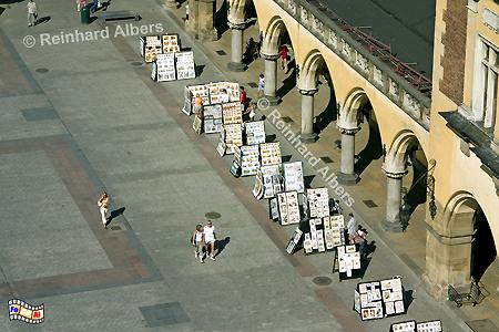 Arkaden der Tuchhhallen (Sukiennice) auf dem Hauptmarkt (Rynek Głowny)., Polen, Polska, Krakau, Krakw, Fotos, Bilder, Tuchhallen, Arkaden, Sukiennice