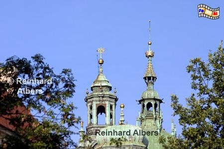 Die Trme der Kathedrale auf dem Wawel., Polen, Polska, Bilder, Fotos, Krakau, Krakw, Wawel, Kathedrale, Kirchtrme