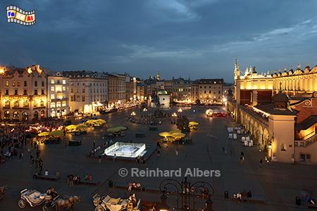 Hauptmarkt (Rynek Głowny) Ostseite, Polen, Polska, Krakau, Krakw, Fotos, Bilder,  Tuchhhallen, Sukiennice, Hauptmarkt, Rynek, Głowny, Albers, Foto, foreal,