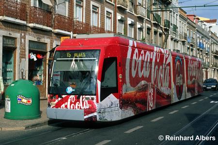 Lissabon - moderne Straenbahn, Lissabon, Straenbahn