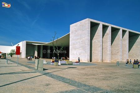 Der portugiesische Pavillon auf dem Expogelnde von 1988., Lissabon, Lisboa, Expo, Architektur, Pavillon