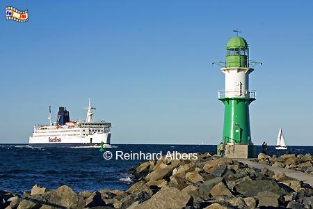 Warnemnde, Westmole, Mecklenburg-Vorpommern., Leuchtturm, Deutschland, Mecklenburg-Vorpommern, Warnemnde, Scandlines