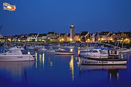 Bretagne: Roscoff zur blauen Stunde, Leuchtturm, Frankreich, Bretagne, Roscoff, Foto, foreal, Albers