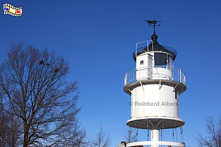 Die Laterne vom ehemaligen Leuchtturm Kiel Friedrichsort steht heute auf dem Heinrich-Rixen-Platz als Denkmal., Leuchtturm, Deutschland, Schleswig-Holstein, Ostseekste, Kieler Frde, Kiel, Friedrichsort, Foto, foreal, Albers,