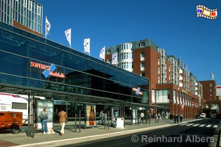 Einkaufszentrum Sophienhof direkt gegenber vom Bahnhof., Kiel, Sophienhof, Einkaufszentrum, Einkaufspassage