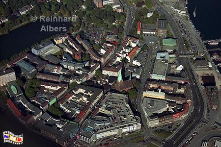 Kiel - Im Luftbild ist die Insellage der ehemaligen Altstadt nach deutlich zu erkennen., Kiel, Altstadt, Luftbild, Frde, Albers, Foto, foreal,