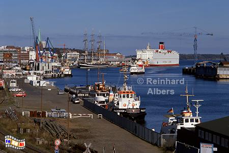 Kiel: Hafen und H�rn, Kiel, Hafen, H�rn, Stena, F�rde, Albers, Foto, foreal,