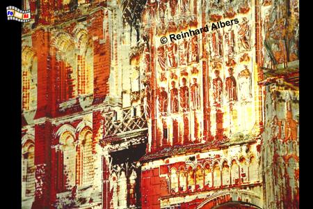 Rouen - Kathedrale
Monet aux pixels, dabei wird die Fassade der Kathedrale im Stil der Gem�lde von Claude Monet angestrahlt., Normandie, Rouen, Kathedrale, pixels, Monet, Foto, foreal, Albers