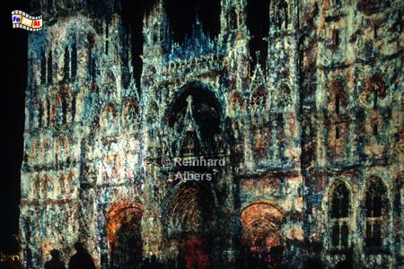 Rouen - Kathedrale
Monet aux pixels, dabei wird die Fassade der Kathedrale im Stil der Gemlde von Claude Monet angestrahlt., Normandie, Rouen, Kathedrale, Monet, pixels, Foto, Albers, foreal