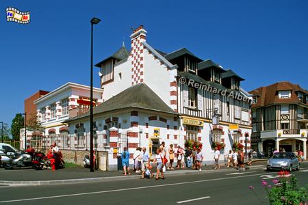 Cte Fleurie - Blumenkste.
Postamt in Cabourg., Normandie, Cabourg, Post, Blumenkste, Cte, Fleurie, Albers, Foto, foreal