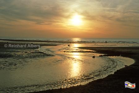Cte Fleurie - Blumenkste.
Sonnenuntergang am Strand von Cabourg., Normandie, Cabourg, Cte, Fleurie, Blumenkste, Albers, Foto, foreal, Sonnenuntergang