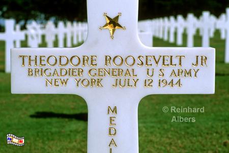 Omaha Beach Memorial  -
Soldatenfriedhof f�r die gefallenen US-Soldaten., Normandie, Invasion, Landung, Weltkrieg, Zweiter, D-Day, Albers, Foto, foreal, Omaha, Beach,