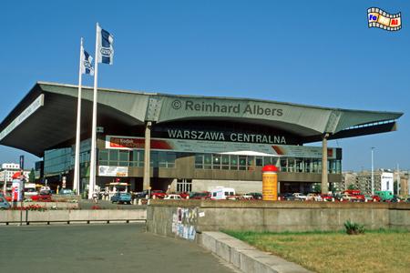 Hauptbahnhof - Dworzec Centralny. 1972-76 nach Plnen von Arseniusz Romanowicz errichtet., Polen, Polska, Warschau, Warszawa, Hauptbahnhof, Bahnhof, Dworzec, Centralny, Foto, foreal, Albers