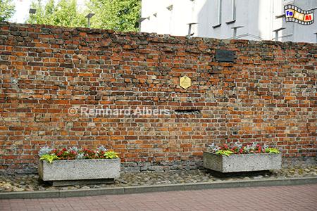 Letzter Rest der originalen Ghettomauer., Polen, Polska, Warschau, Ghetto, Mauer, Zweiter Weltkrieg, Albers, Foto, foreal,