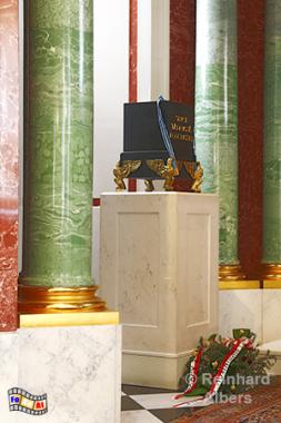 Urne mit dem Herz von Tadeusz Kościuszko im Warschauer Schloss, 