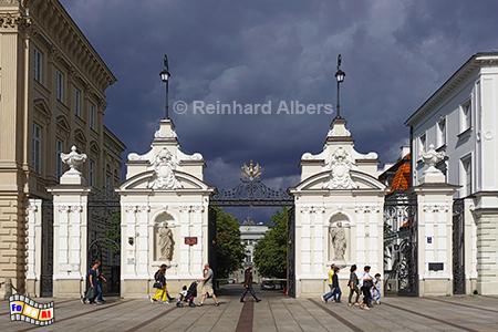 Eingang zur Universitt von der Strae Krakwskie Przedmiescie, Polen, Warschau, Warszawa, Foto, foreal, Universitt, Eingang, Krakowskie, Przedmieście