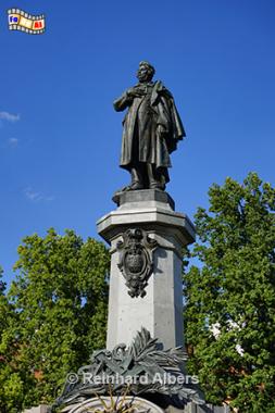 Adam Mickiewicz-Denkmal, 