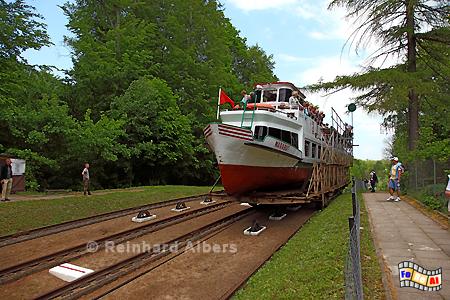Oberlandkanal bei Buczyniec (Buchwalde). Auf Schienen werden die Boote bergauf gezogen., Polen, Polska, Oberland, Kanal, Albers, Buchwalde, Buczyniec, Rollberge, Ebene, Foto, foreal,