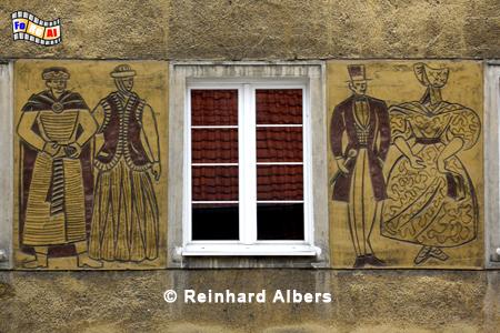 Olsztyn (Allenstein) - Hausfassade mit Trachten, Polen, Polska, Olsztyn, Allenstein, Albers, Foto, foreal,