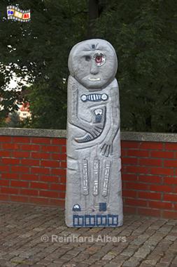Olsztyn (Allenstein): Moderner Babenstein zur Erinnerung an entsprechende Kultfiguren der Pruzzen (Pru�en)., Polen, Allenstein, Olsztyn, Babenstein, Albers, Foto, foreal,