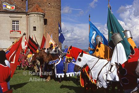 Golub-Dobrzyń (Gollub-Dobrzin)
Ritterfestspiele vor der ehemaligen Ordensburg., Polen, Polska, Ermland, Warmia, Golub, Dobrzyń, Gollub, Orden, Ritterfestspiele, Albers, Foto, foreal