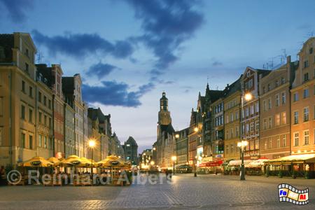Wrocław (Breslau) - Rynek (Ring) mit Elisabethkirche im Hintergrund, Polen, Polska, Schlesien, Wrocław, Breslau, Ring, Rynek, Foto, foreal, Albers