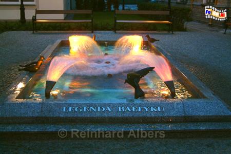 Świnoujście (Swinemnde) - Brunnen der baltischen Legende, Polen, Polska, Swinemnde, Świnoujście, Kurhotel, Swarożyc, foreal, Foto