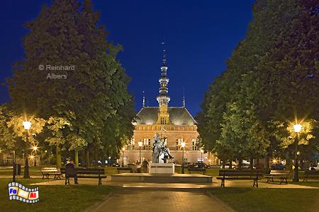 Gdańsk (Danzig) - Rathaus der Altstadt mit dem Denkmal fr Jan Hevelius davor., Polen, Polska, Gdańsk, Danzig, Altstadt, Rathaus, foreal, Albers, Hevelius