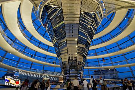 Mittels�ule der Reichtstagskuppel in Berlin., Berlin, Parlament, Reichstag, foreal, Bundestag, Wallot
