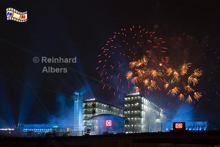 Berlin - Einweihung des Hauptbahnhofs am 26. Mai 2006 mit Feuerwerk + Lasershow., Berlin, Hauptbahnhof, Einweihung, Lasershow, Feuerwerk