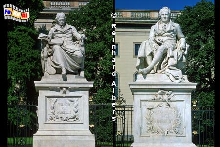 Denkm�ler f�r Alexander und Wilhelm von Humboldt vor der nach ihnen benannten Universit�t., Berlin, Humboldt, Universit�t, Wilhelm, Alexander