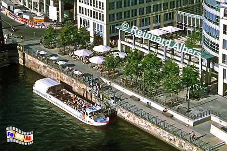 Ausblick von der Kuppel des Berliner Domes auf die Spree., Berlin, Spree, Dom