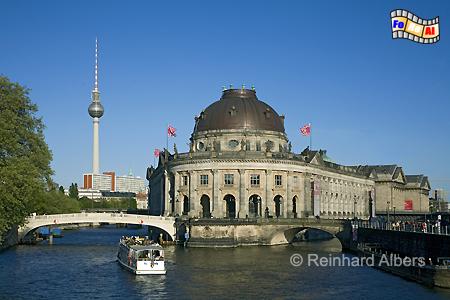 Bodemuseum, benannt nach seinem Gr�nder, Wilhelm von Bode. Der Entwurf f�r das 1897 bis 1904 im Stil des Neobarocks errichteten Geb�udes stammte von dem damaligen Hofarchitekten Ernst von Ihne., Berlin, Bodemuseum, Museumsinsel, Ihne, Albers, foreal, Foto