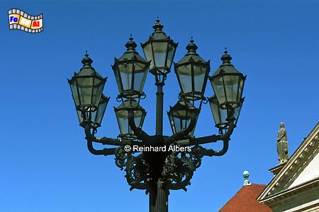 Mehrarmige Laterne auf dem gendarmenmarkt, Berlin, Laterne, Gendarmenmarkt, Albers, foreal, Foto