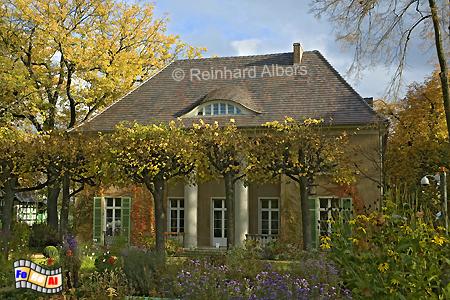 Erst seit April 2006 ist die frhere Liebermann-Villa als Museum fr die ffentlichkeit zugnglich., Berlin, Wannsee, Liebermann, Villa, Albers, Foto, foreal