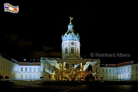 Schloss Charlottenburg im Glanze des Festival-of-Lights., Berlin, Festival-of-Lights, Schloss, Charlottenburg, Weihnachtsbeleuchtung, Albers, Foto, foreal