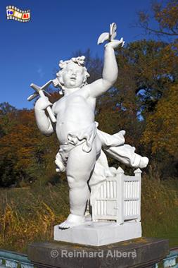 Putte im Park von Schloss Charlottenburg., Berlin, Charlottenburg, Park, Schloss, Skulptur, Putte, Albers, Foto, foreal,