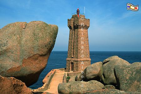 Der Leuchtturm bei Ploumanach an der Kste der Rosa Granitfelsen, Bretagne, Ploumanach, Leuchtturm, Granit, 