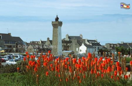 Der Leuchtturm im Hafen von Roscoff., Bretagne, Leuchtturm, Roscoff
