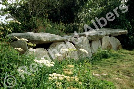 All�e couverte von Kerguntuil westlich Perros Guirec., Bretagne, All�e, couverte, Kerguntuil, Albers, Foto, foreal,