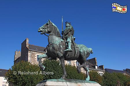 Dinan: Denkmal fr den Ritter Bertrand du Guesclin, Frankreich, Bretagne, Dinan, Denkmal, Guesclin, Albers, Foto, foreal,