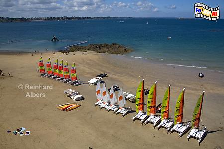 Katamarane am Strand von Saint-Malo, Frankreich, Bretagne, Malo, Katamaran, Albers, Foto, foreal,