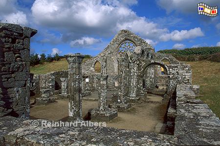Ruinen der Chapelle de Languidou. Die Kirche hatte ihren Ursprung vermutlich in der Mitte des 13. Jh., Bretagne, Languidou, Kapelle, Albers, foreal, Foto,