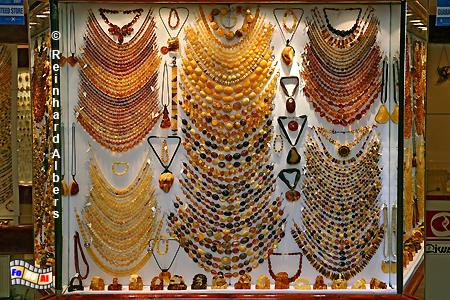 Schmuckladen in der Ulica Mariacka (Frauengasse) , Polen, Danzig, Gdańsk, Rechtstadt, Frauengasse, Ulica, Mariacka, Bernstein, Schmuck, Albers, Foto, foreal