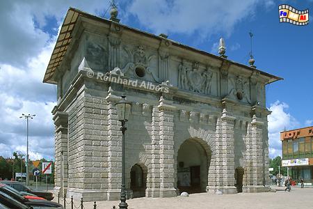 Das Hohe Tor war ursprnglich ein Backsteinbauwerk, das 1586 von dem Architekten Wilhelm van dem Blocke ein reich verzierte Sandsteinverblendung erhielt., Polen, Danzig, Gdańsk, Rechtstadt, Hohes Tor, Albers, Foto, foreal