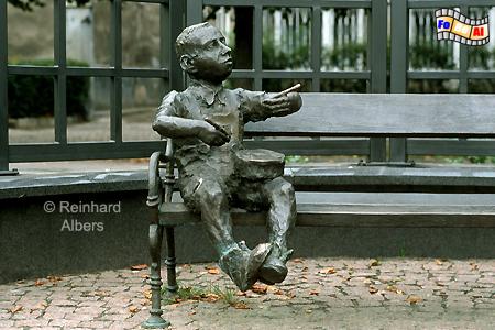 Denkmal fr Gnter Grass in Form der bekanntesten von ihm geschaffenen Romanfigur, dem Trommler aus der Blechtrommel., Polen, Danzig, Gdańsk, Grass, Langfuhr, Denkmal, Albers, foreal, Foto